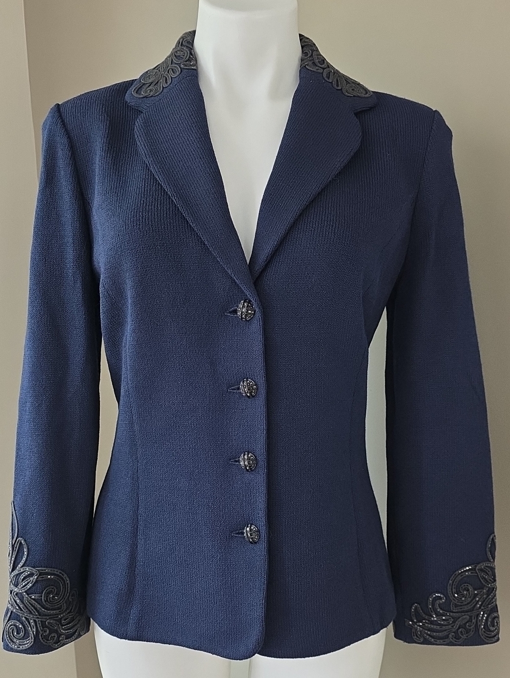 Vintage St.John Evening Santana Knit Navy Blue Beaded Scroll Blazer Size 8